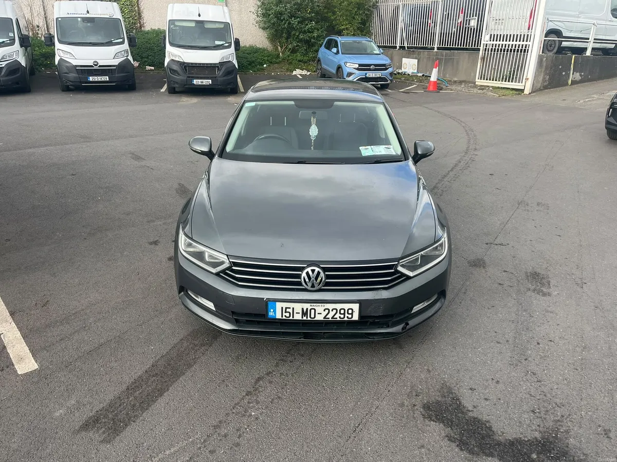 Volkwagen Passat *NEW NCT, LOW MILEAGE* - Image 3
