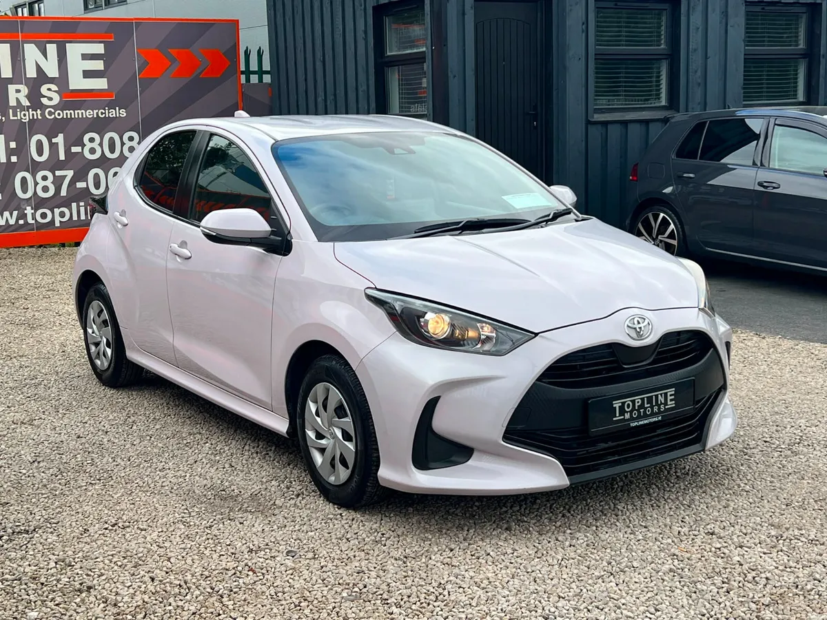 //STUNNING 1.0 PETROL//LOW KMS//IMMACULATE// - Image 4