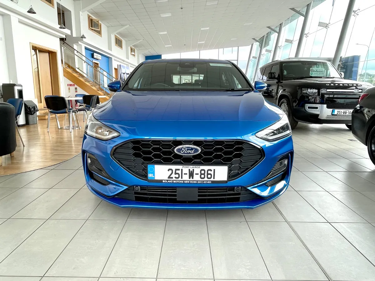 Ford Focus 1.0 EcoBoost Petrol - Image 2