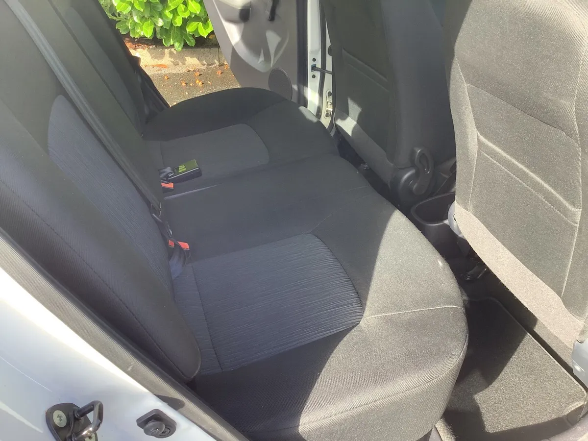Hyundai i10 2014 - Image 3