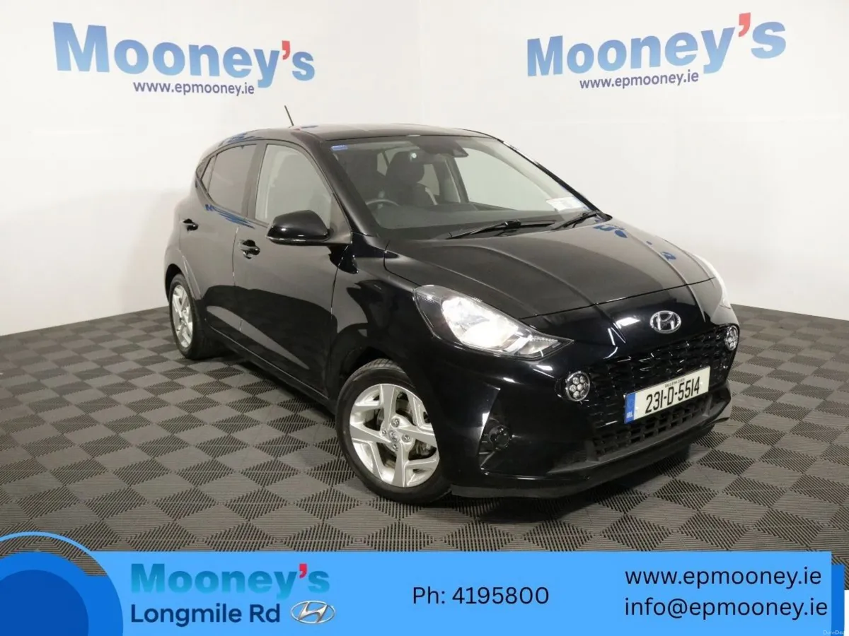 Hyundai i10 Automatic Deluxe 1.0L Petrol Hatchback - Image 1