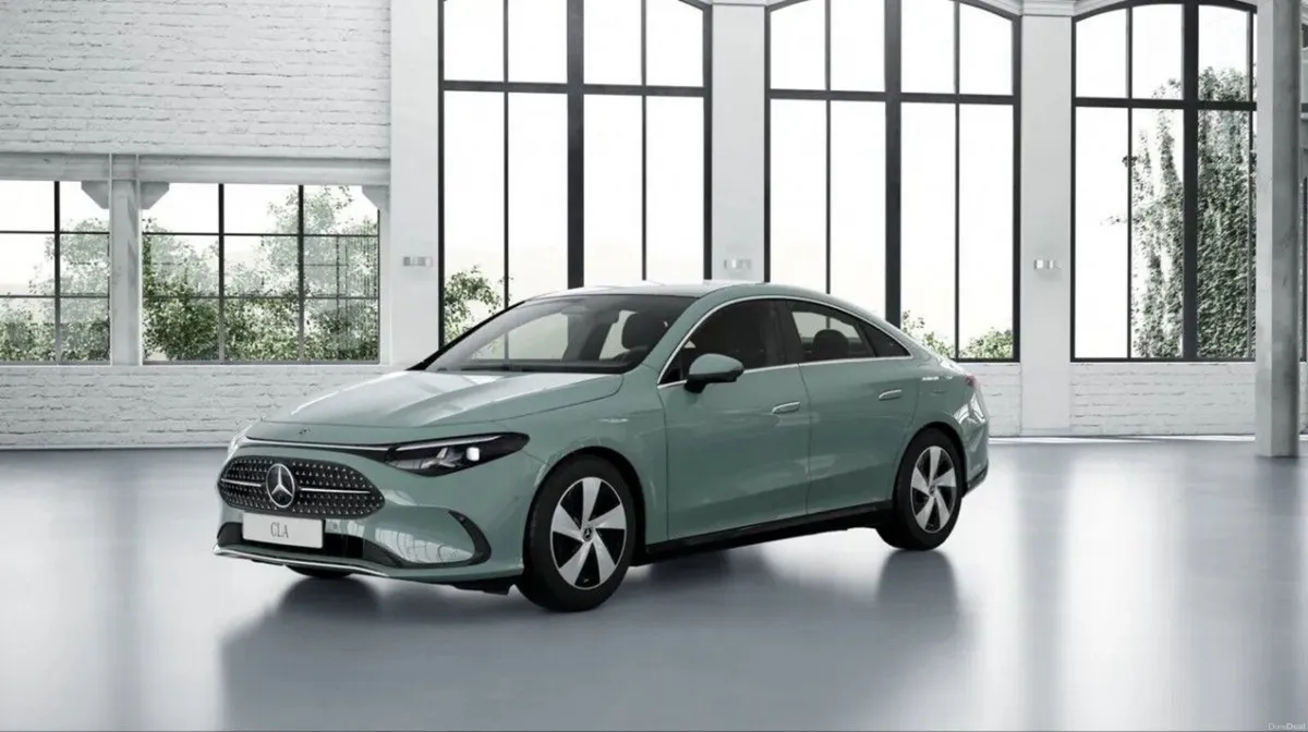 Mercedes-Benz CLA CLA 180 SALOON PROGRESSIVE LINE - Image 1