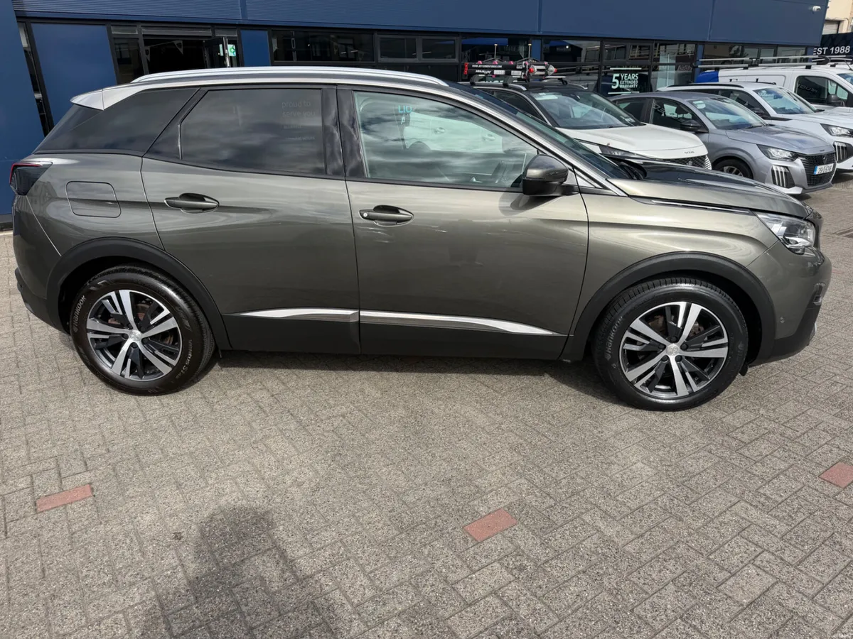 Peugeot 3008 2020 - Image 3