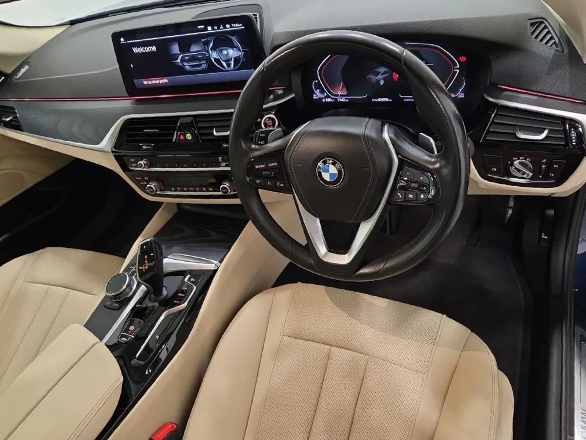 BMW 5-Series 520d SE Saloon - Image 6
