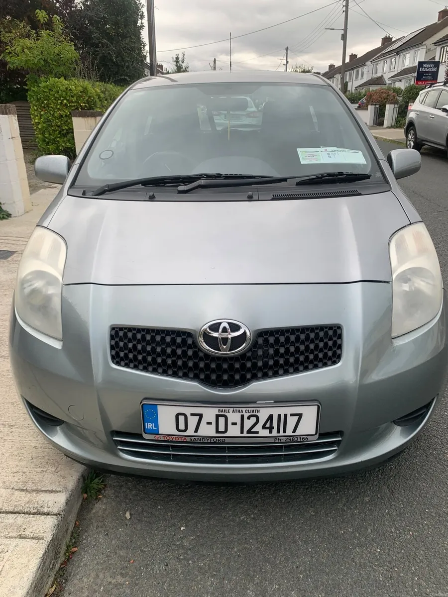 Toyota Yaris 2007 - Image 2