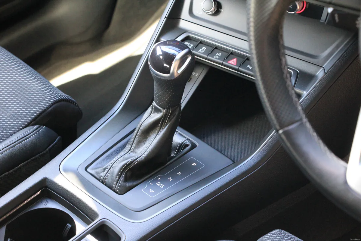 Q3 S Line Black edition * S Tronic *Tdi* Low Kms - Image 5