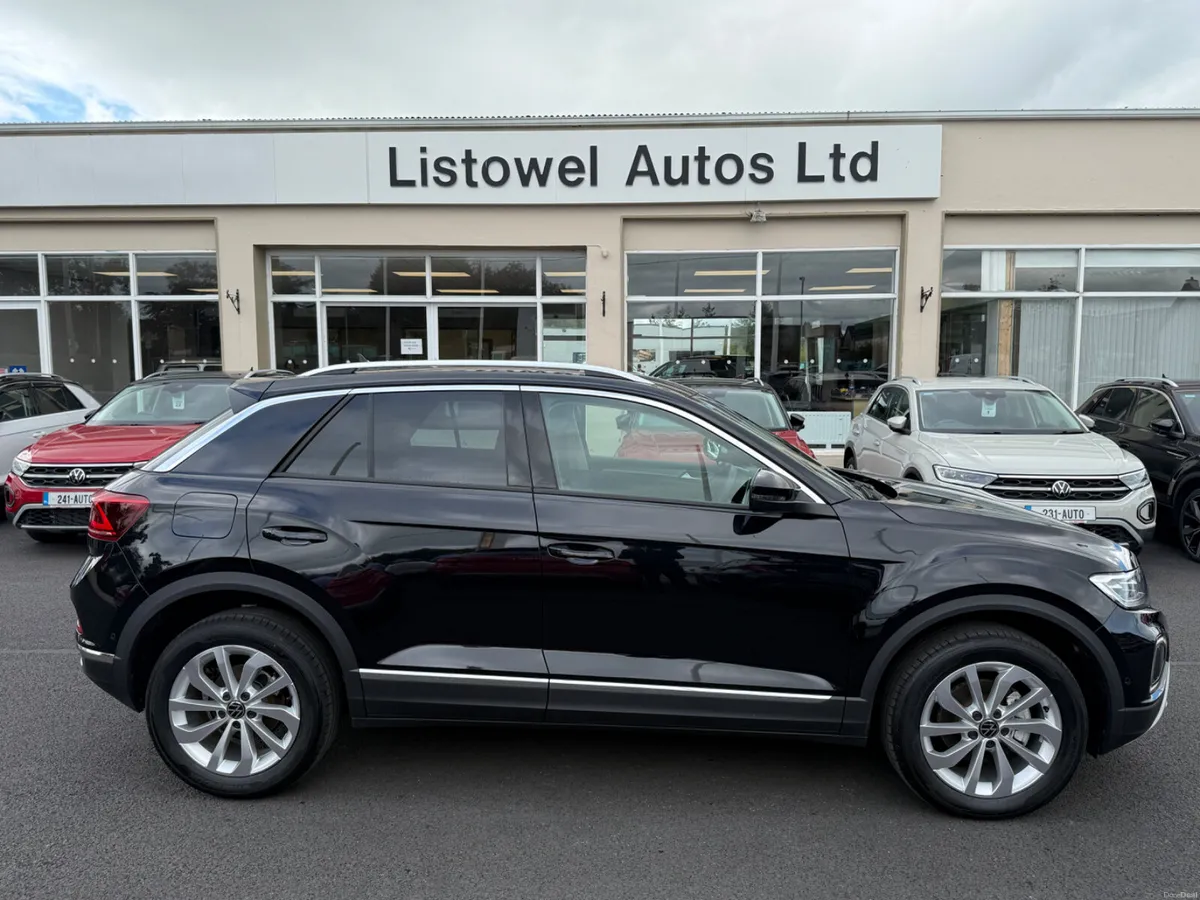 252 VW T-ROC STYLE 1.5 150BHP AUTOMATIC - Image 1
