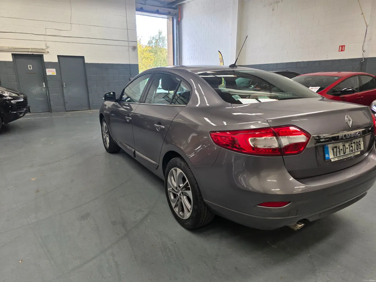 Renault Fluence R-Link 2017 Diesel Low Mileage - Image 4