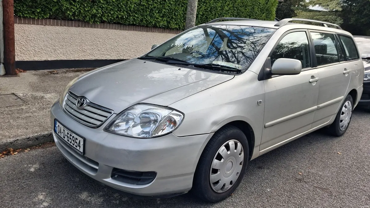 Toyota Corolla 2004 Estate with Mobility Aid - Image 1