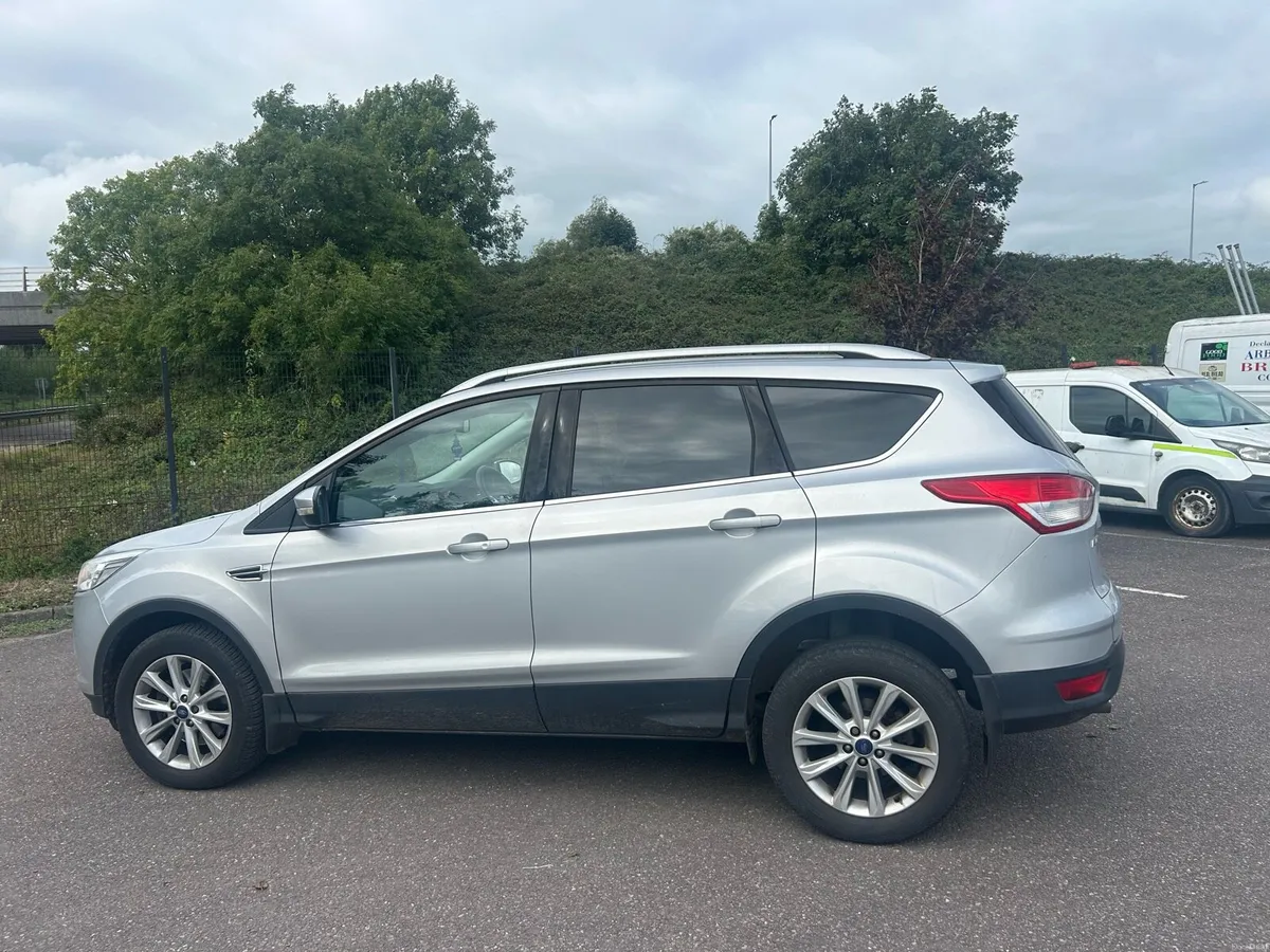 Ford Kuga 2016 - Image 2