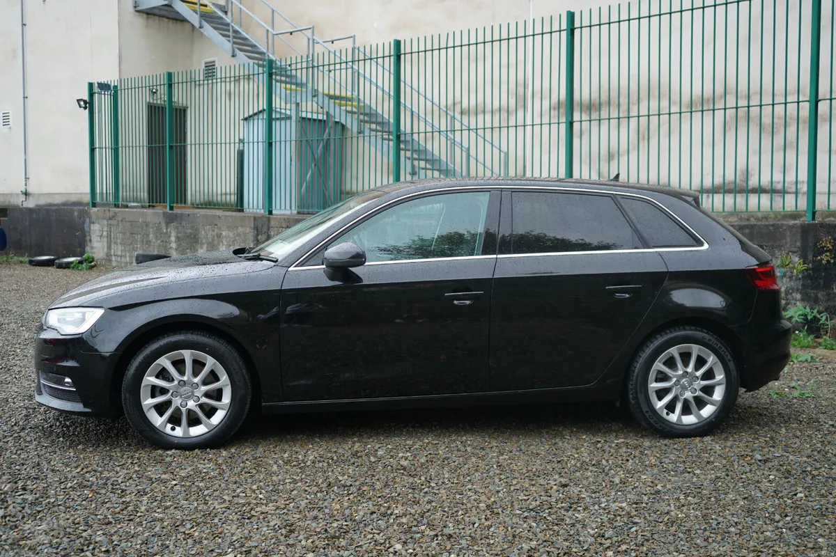 Audi A3 2016 - Image 5