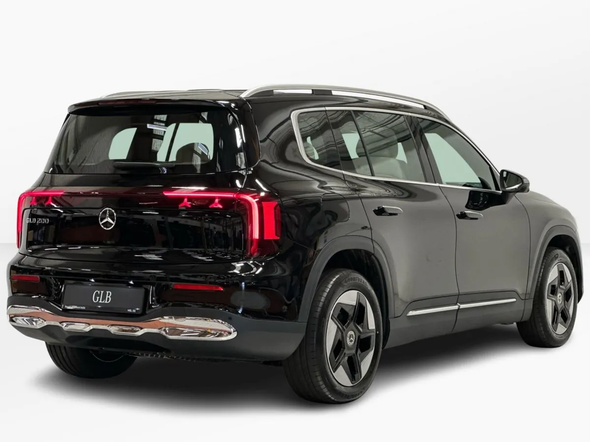 Mercedes-Benz GLB GLB200 EQ Progressive Line + - Image 3