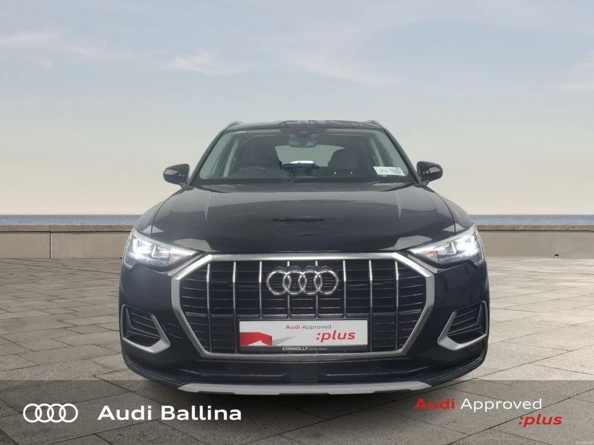 Audi Q3 SE Auto TDI With HIGH BEAM AND COMFORT PAC - Image 2