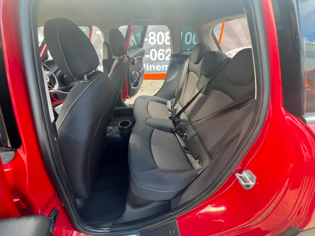 //STUNNING COOPER D//NEW NCT//LOW KMS//LIKE NEW// - Image 6
