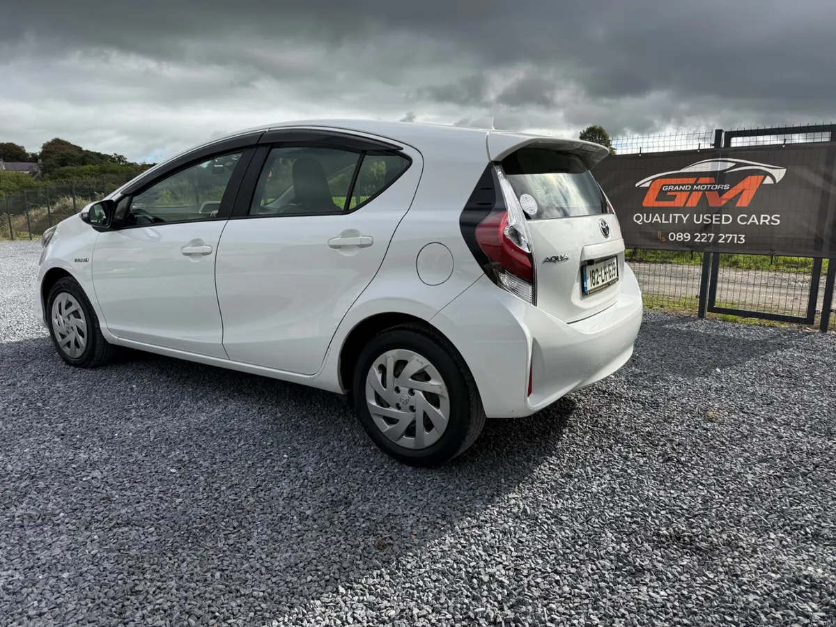 2018 Toyota Aqua 1.5 Hibrid Automatic - Image 4
