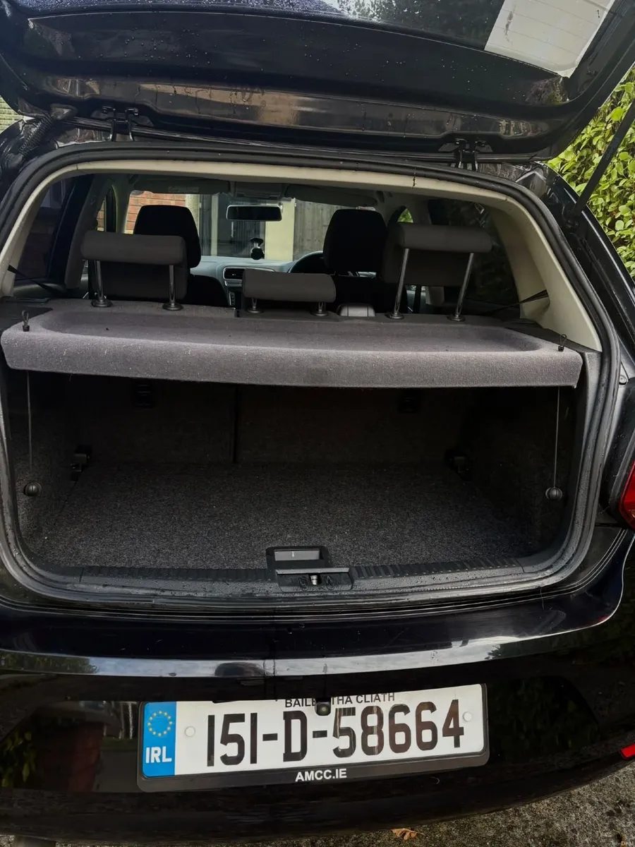 Volkswagen Polo 2015 - Image 2