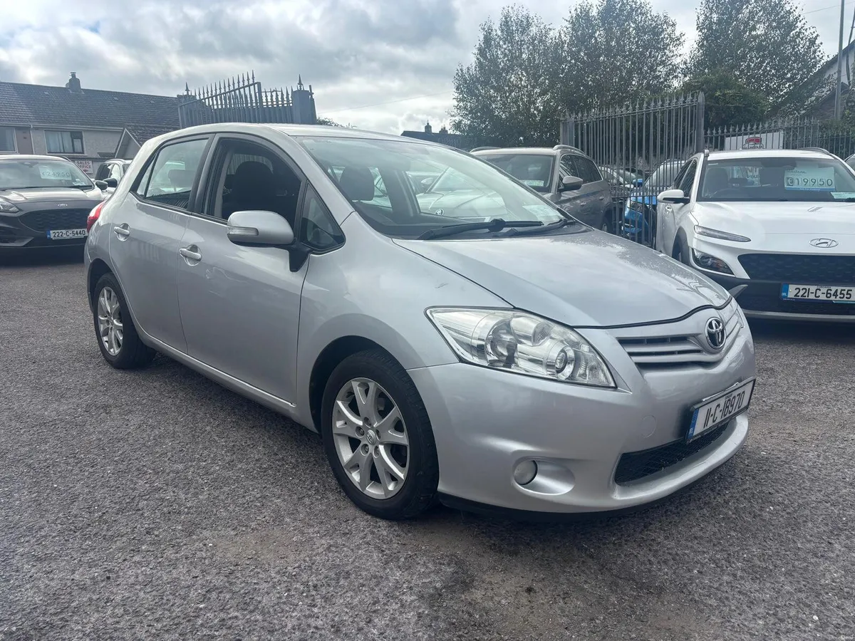 Toyota Auris   PETROL  NEW  NCT  GREAT STARTER CAR - Image 1
