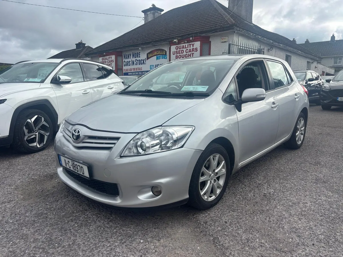 Toyota Auris   PETROL  NEW  NCT  GREAT STARTER CAR - Image 2