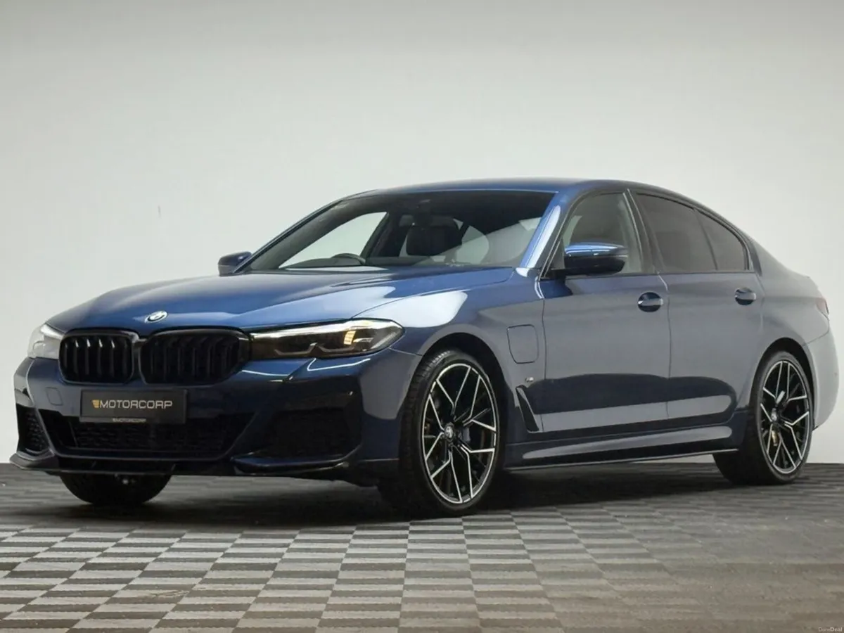 BMW 5-Series 530E M SPORT - Image 3