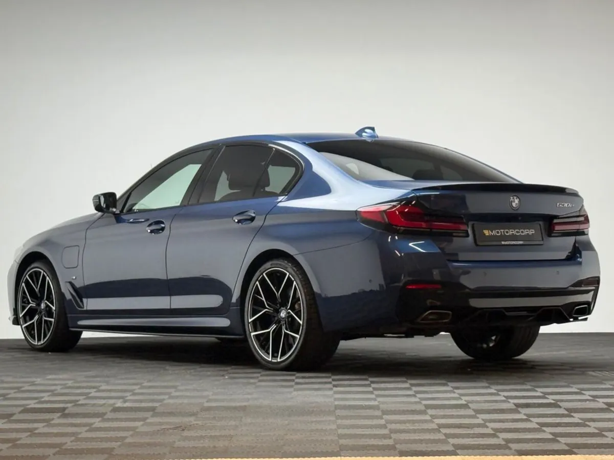BMW 5-Series 530E M SPORT - Image 5