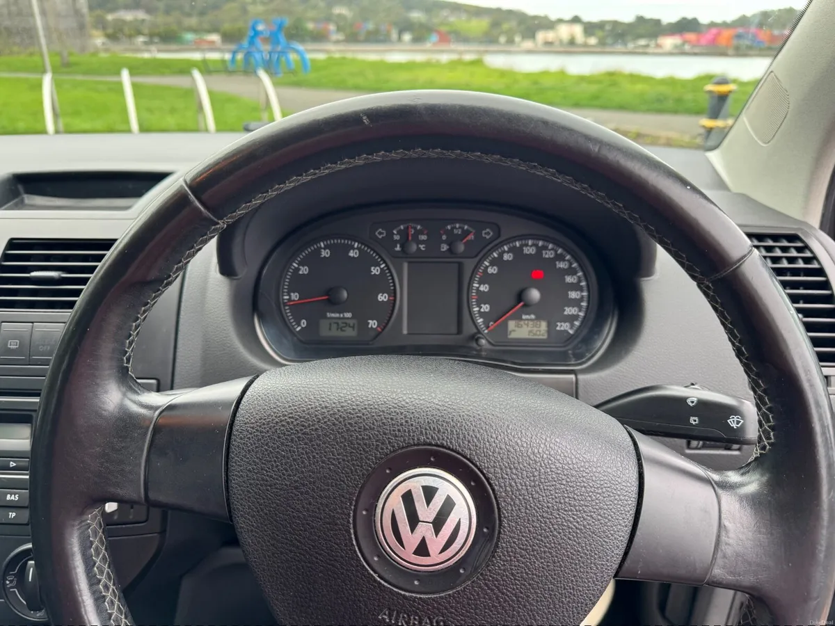 Volkswagen Polo 2009 - Image 4