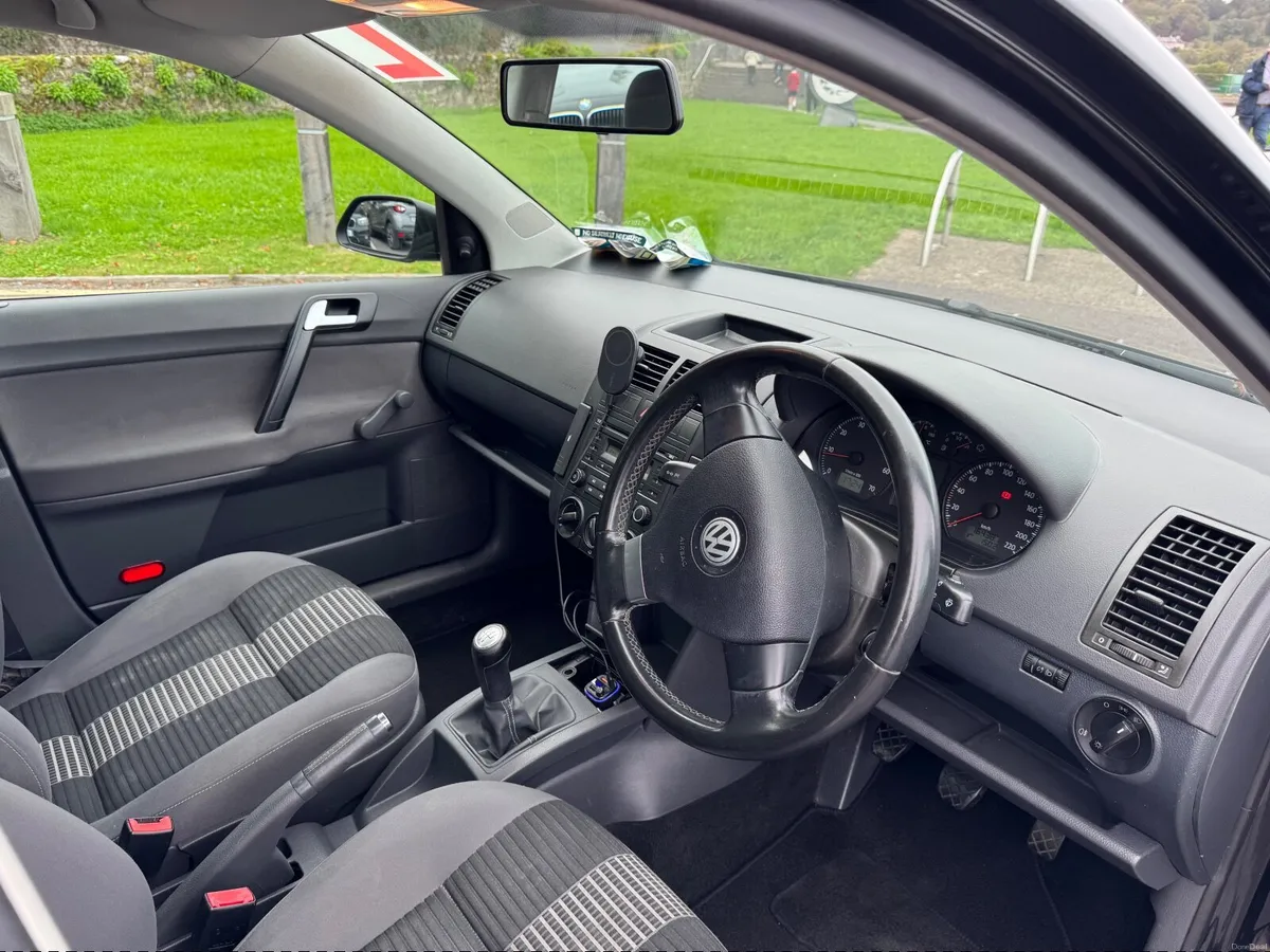 Volkswagen Polo 2009 - Image 5