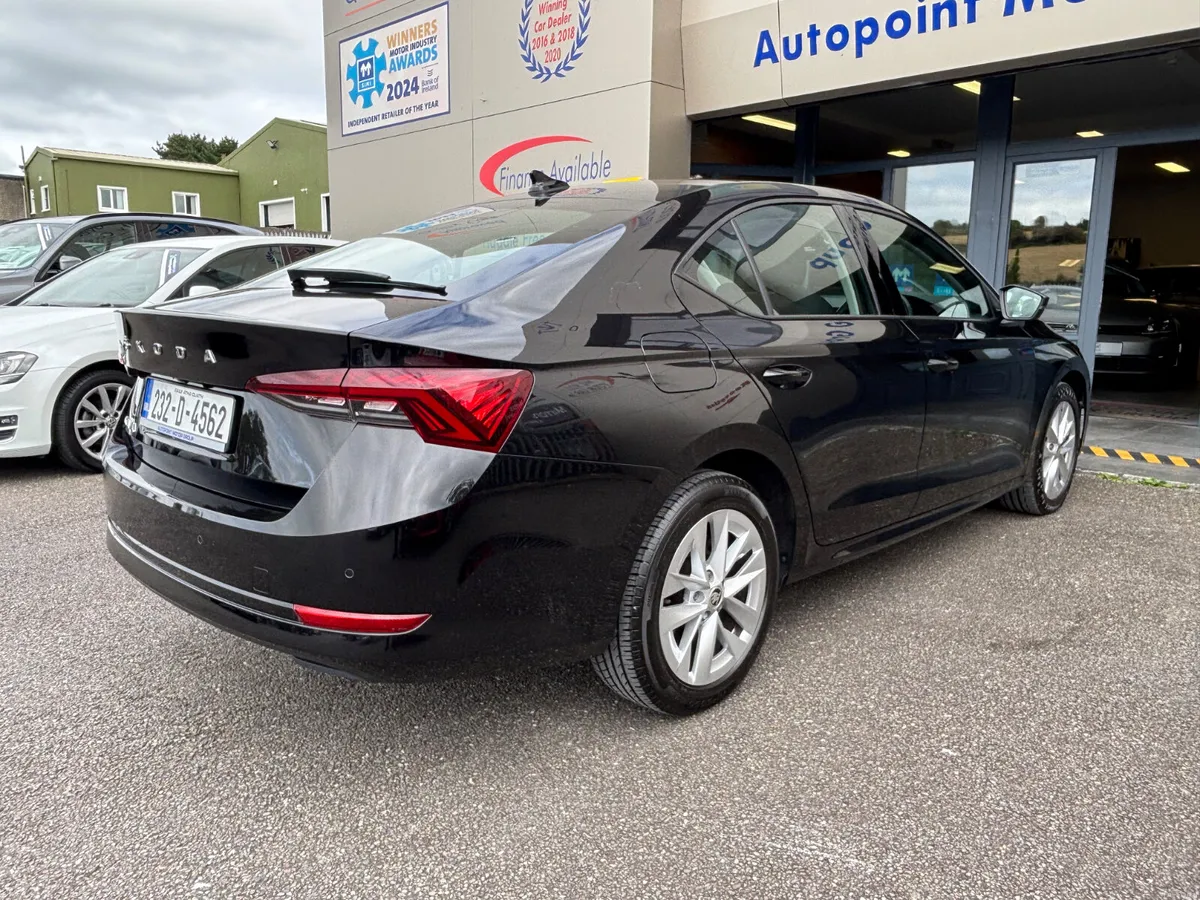 2.0 TDI AMBITION - SAVE €2000 - Image 3