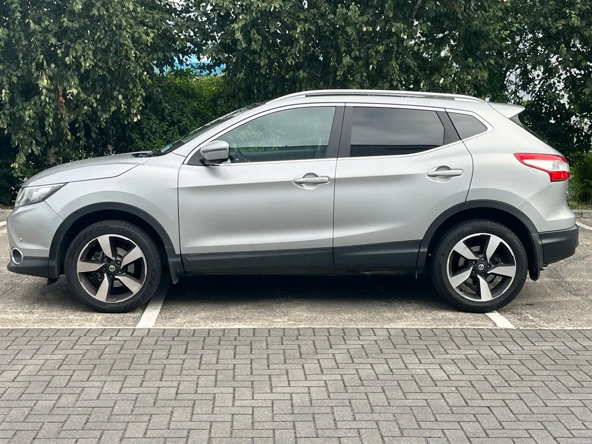 2017 Qashqai 1.2, Only 110k km, PREMIUM Spec., - Image 1
