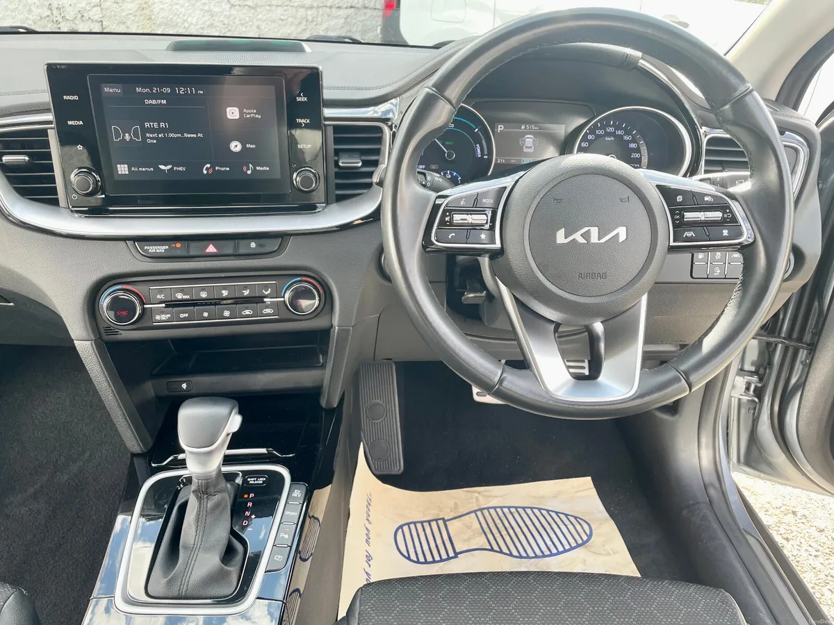 Kia XCeed 1.6GDI Plug-In Hybrid Auto 5DrHatch,2023 - Image 6