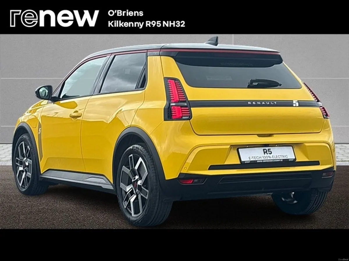 Renault 5 E-Tech TECHNO 52KW 150 BHP AUTO 5DR *IN - Image 3