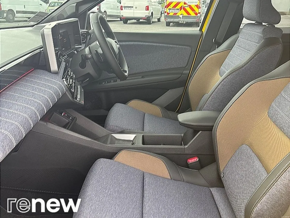 Renault 5 E-Tech TECHNO 52KW 150 BHP AUTO 5DR *IN - Image 5
