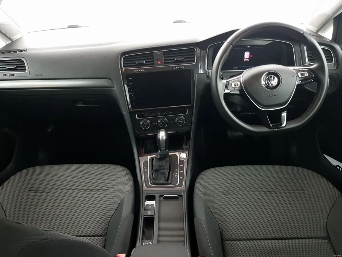 Volkswagen Golf TSI COMFORT LINE - Image 3