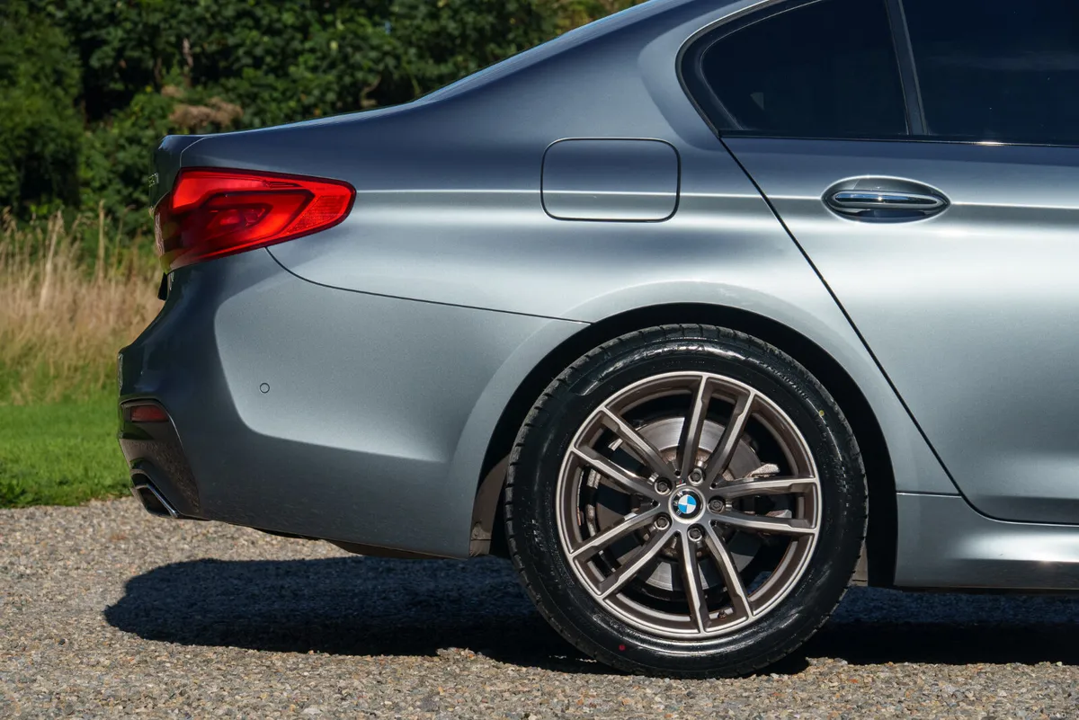 2018 BMW 520i M-Sport - Full Service History - Image 4