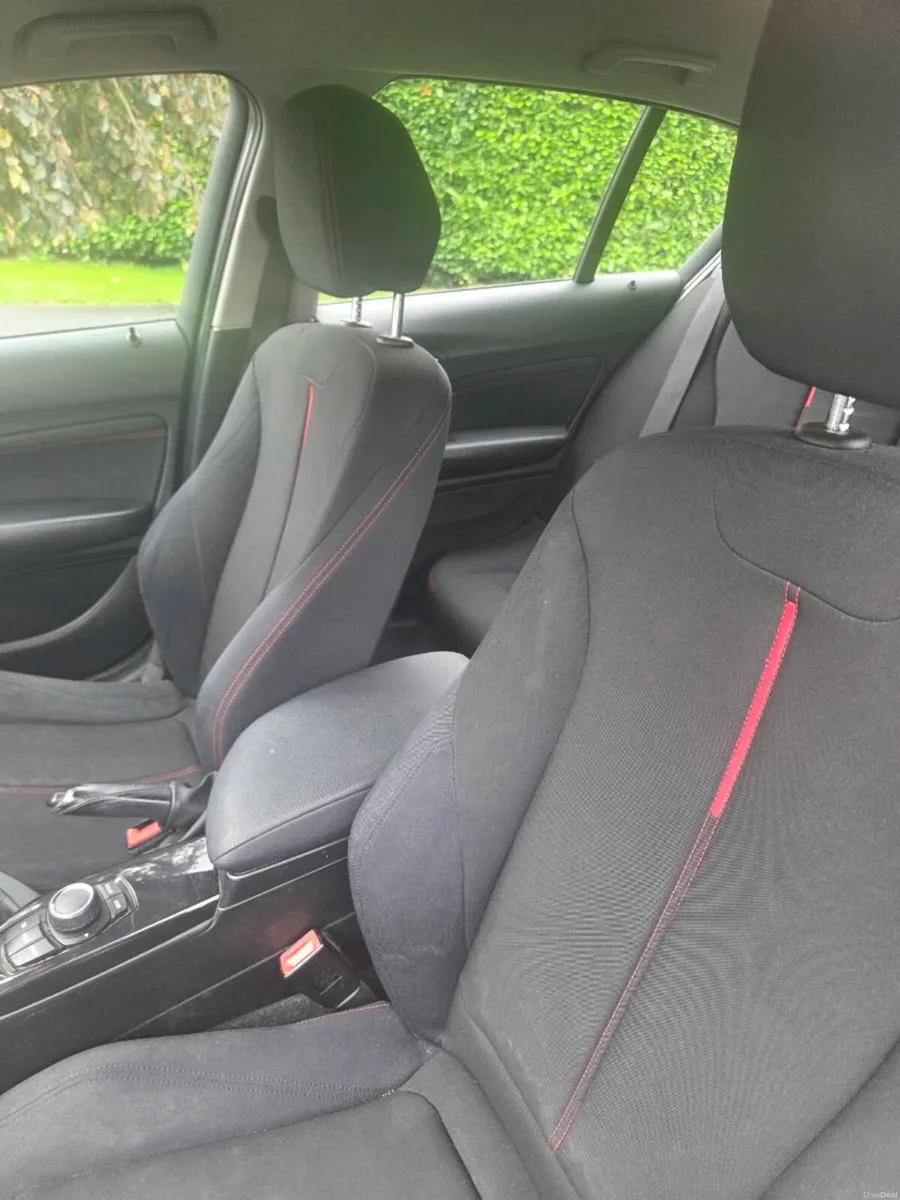 BMW 1 SERIES - Image 6