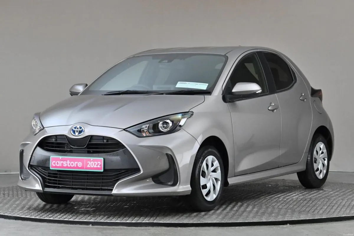Toyota Yaris 1.5 PETROL HYBRID **REVERSE CAM**PARK - Image 3