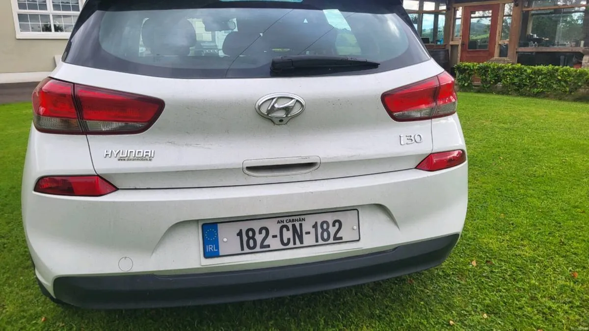 2018 Hyundia i30 diseal 5-Door 6-speed Test 2028 - Image 5