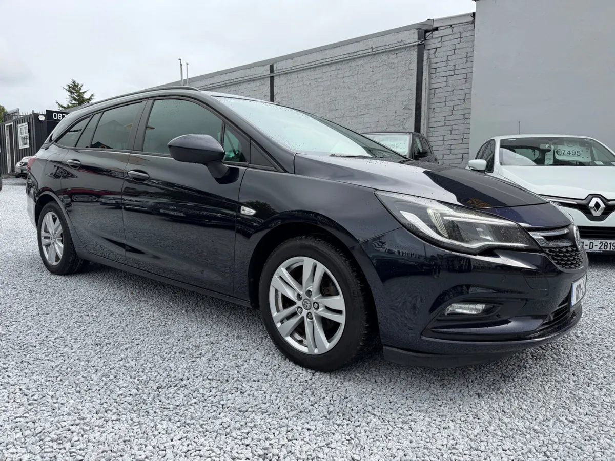 2018 (181) Vauxhall Astra 1.6 CDTI Tech Line - Image 1