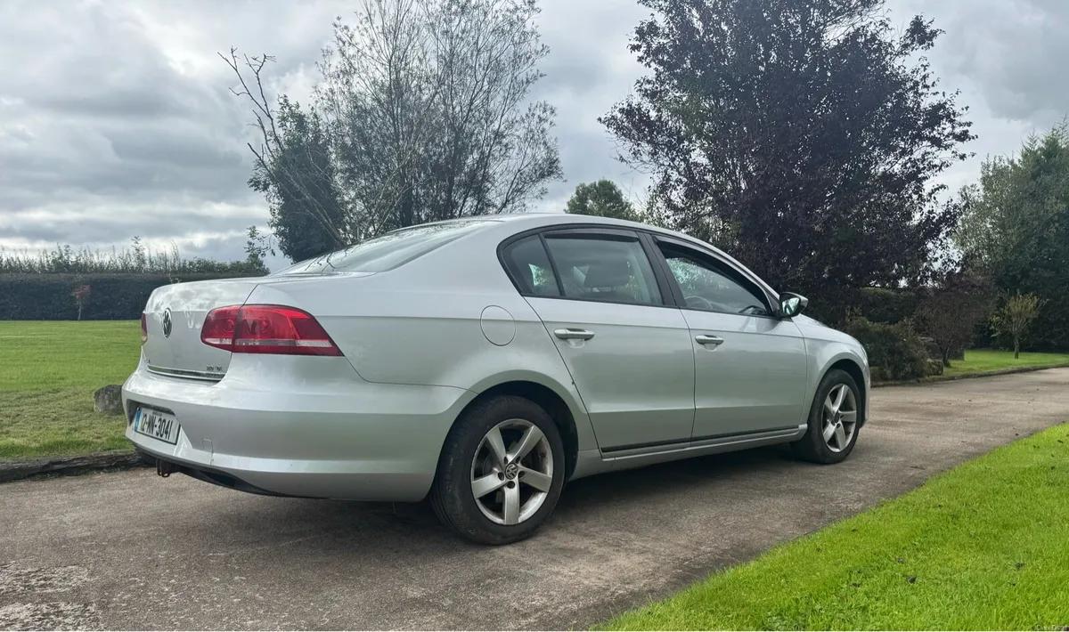 2012 VW Passat 2.0 TDI Bluemotion - Image 4