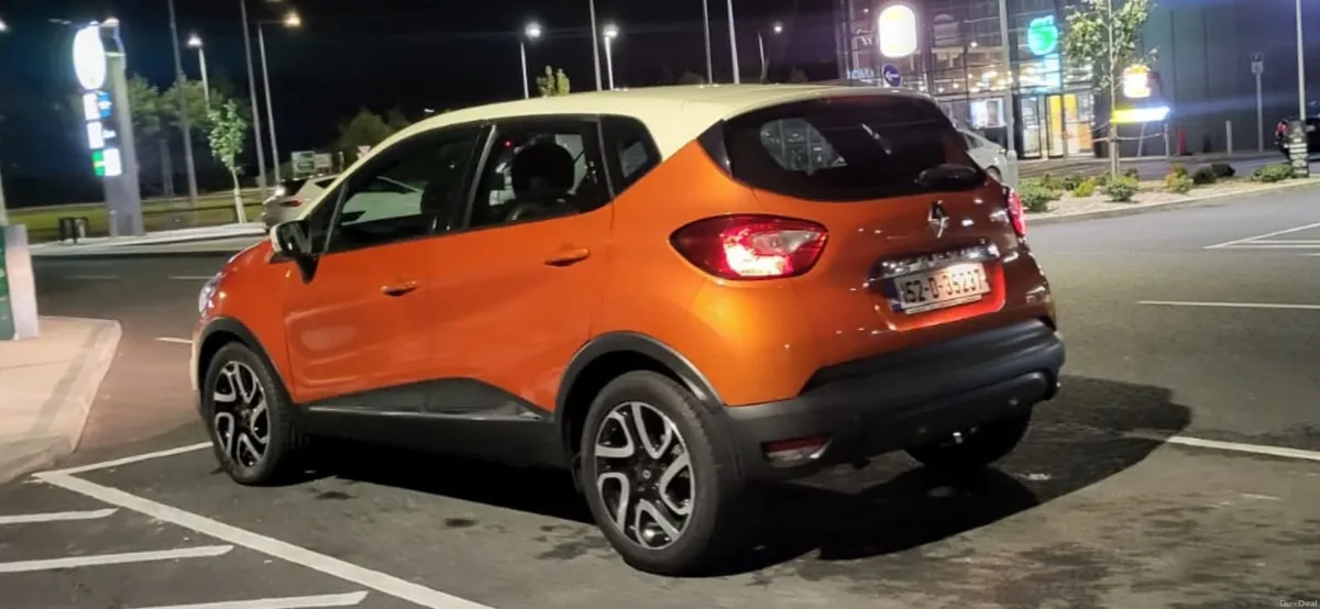 Renault Captur 152 €5750 Immaculate condition - Image 1