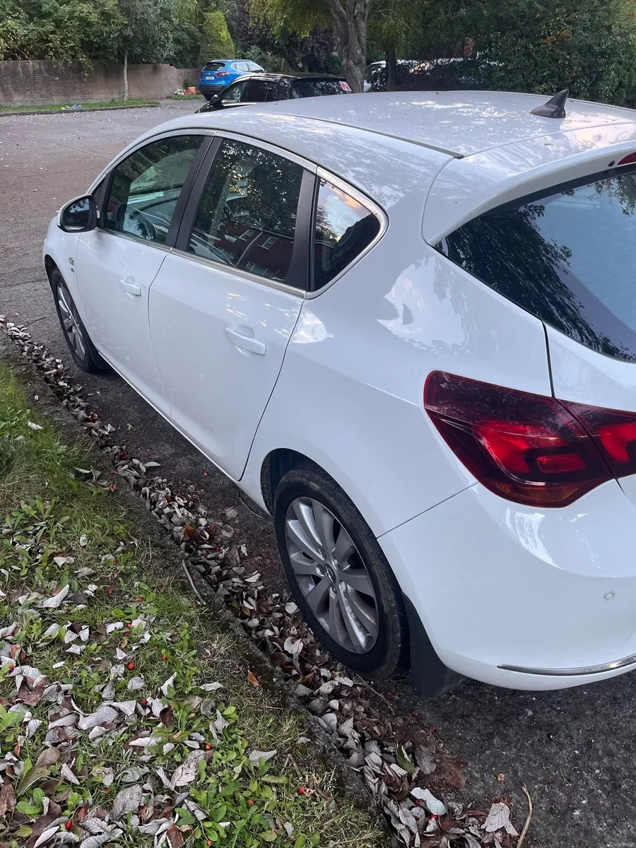 151 Opel Astra - Image 5