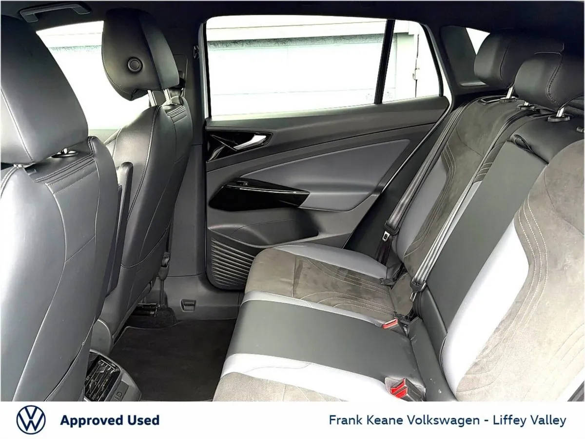 Volkswagen ID.4 77KWH LIFE DX 174HP *GLACIER WHITE - Image 6