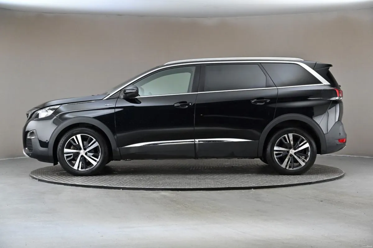 Peugeot 5008 1.5HDI BLUE GT-LINE 7SEATS - Image 5