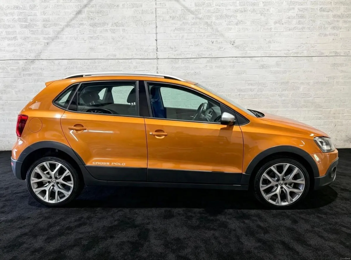Volkswagen Polo Cross - Image 4