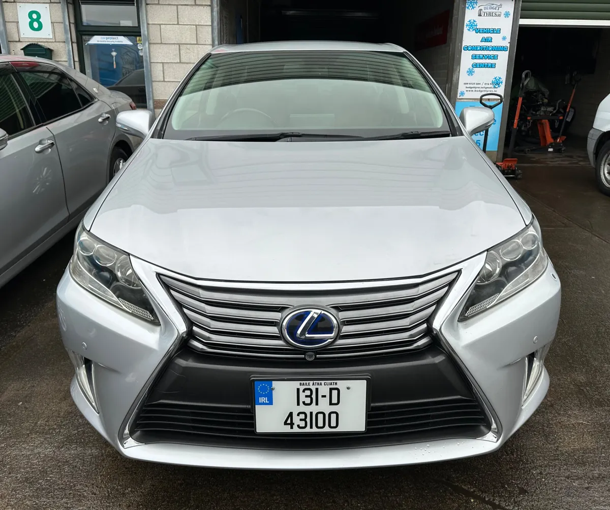 Lexus HS 2013 - Image 4