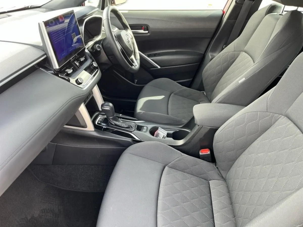 Toyota Corolla Cross COROLLA CROSS 1.8 LUNA - Image 6