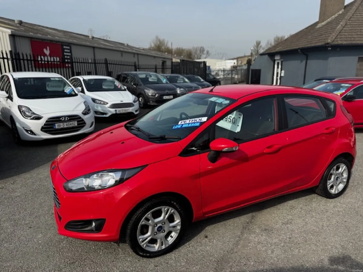 Ford Fiesta 2016 ZETEC VERY LOW KMS 1.25 60PS 5DR - Image 4