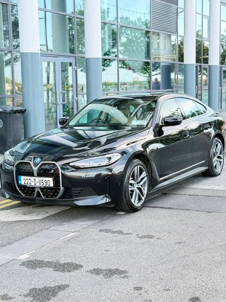 Bmw i4 - Image 1