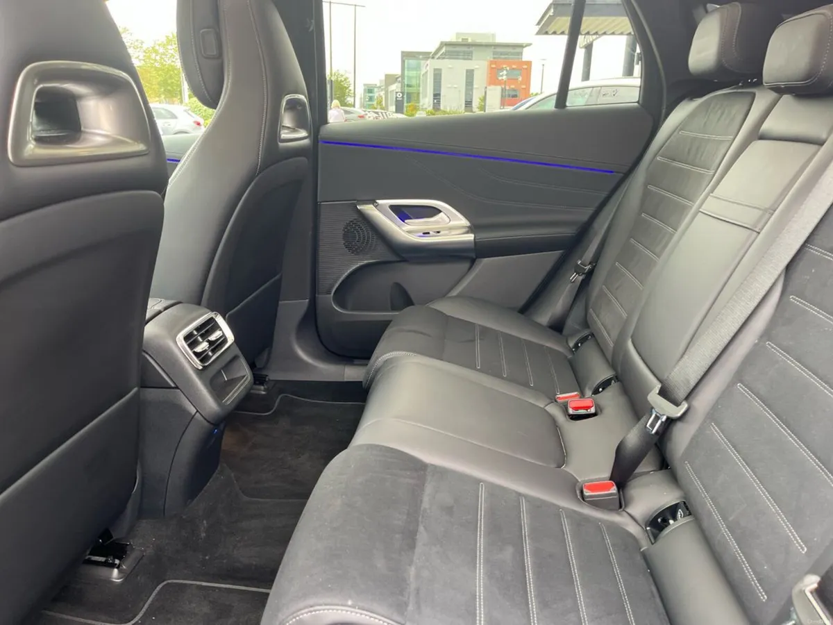 Mercedes-Benz GLC 400 4MATIC EQ Technology SE + AM - Image 4