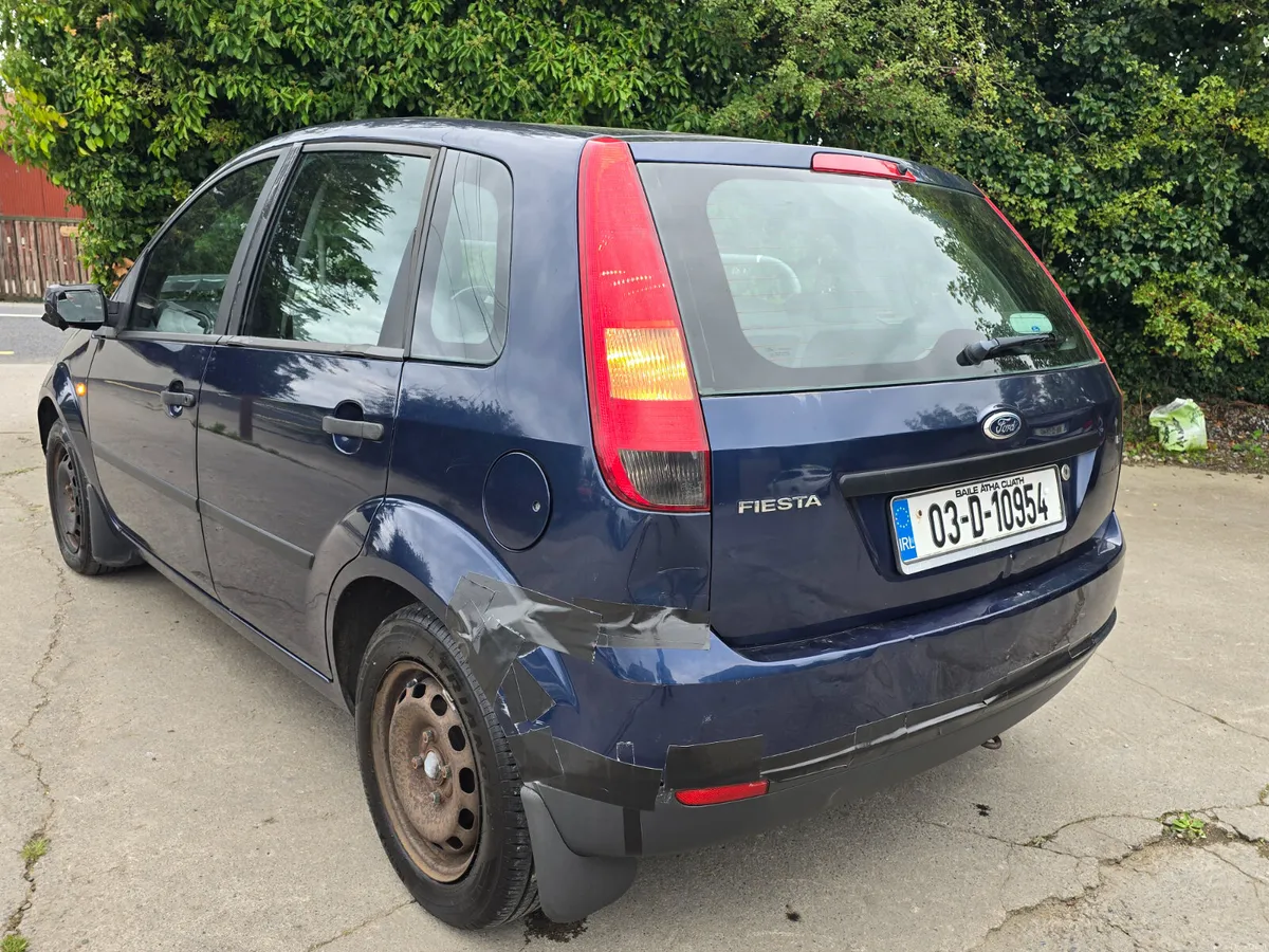 €890 Ford Fiesta 2003 petrol ⛽️ €890 - Image 4