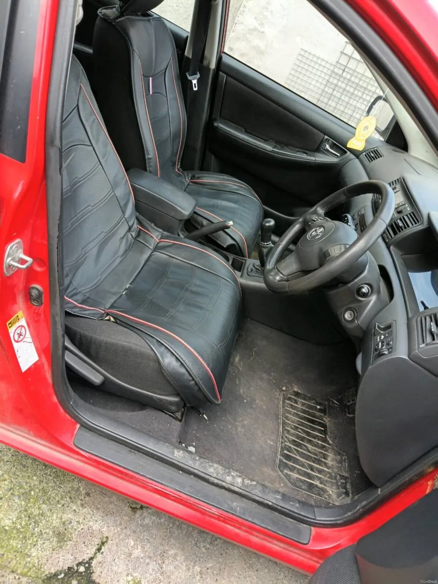 Toyota crolla - Image 6